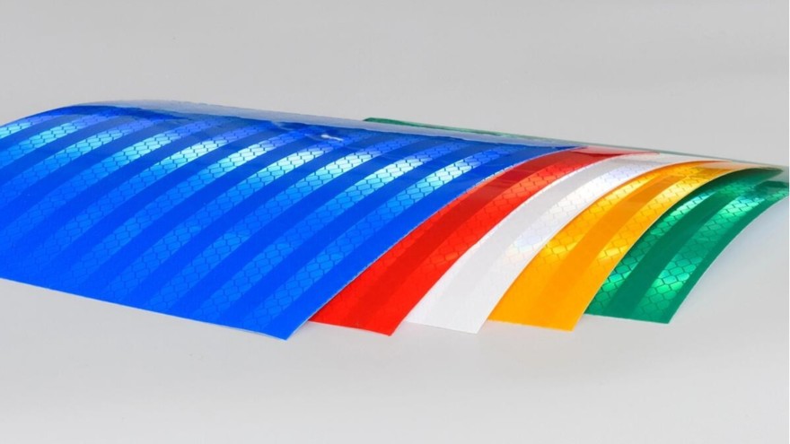 反光膜可以刻字嗎？廠家刻字減少人工成本3倍【昆山玉寰】