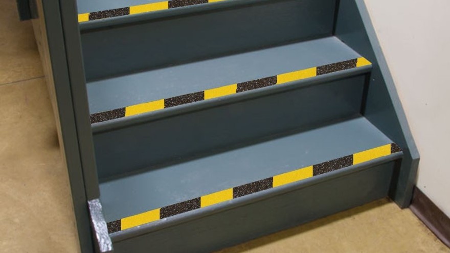 防滑膠帶一般哪里有賣？廠家72小時(shí)發(fā)貨【昆山玉寰】