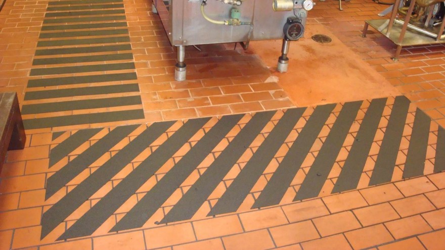 防滑膠帶，廚房地面防滑的巧妙用法