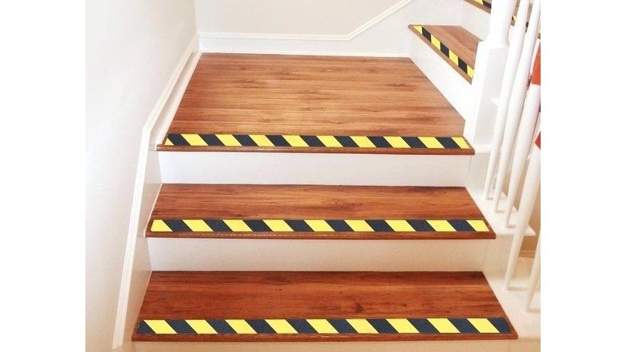 蘇州附近樓梯防滑條廠(chǎng)家-貨源穩(wěn)定批發(fā)首選【昆山玉寰】