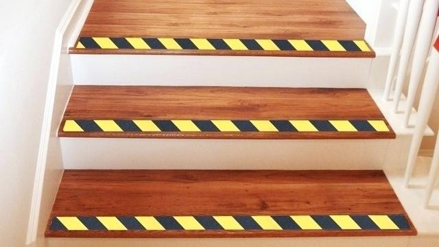 樓梯警示防滑膠帶，源頭廠家直購(gòu)