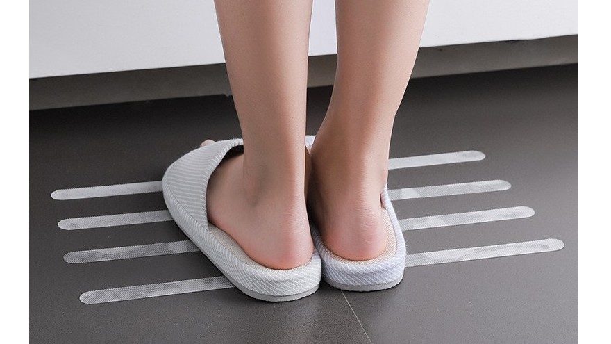 廚房太滑怎么處理-家用防滑膠帶來(lái)解決【昆山玉寰】