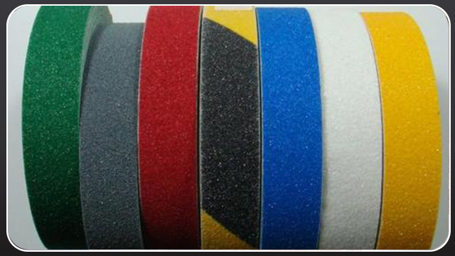 防滑膠帶材質(zhì)有哪些？江蘇膠帶廠全國(guó)可定制[玉寰膠帶]