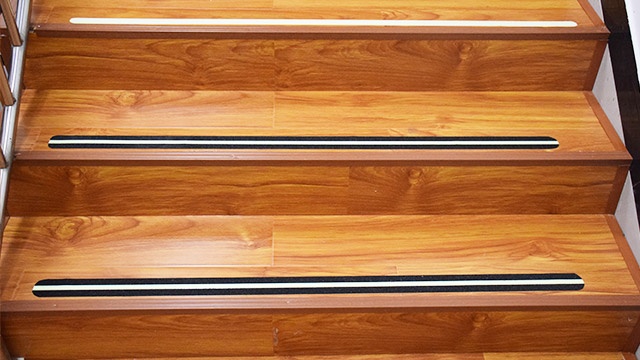 有關防滑膠帶的使用注意事項？